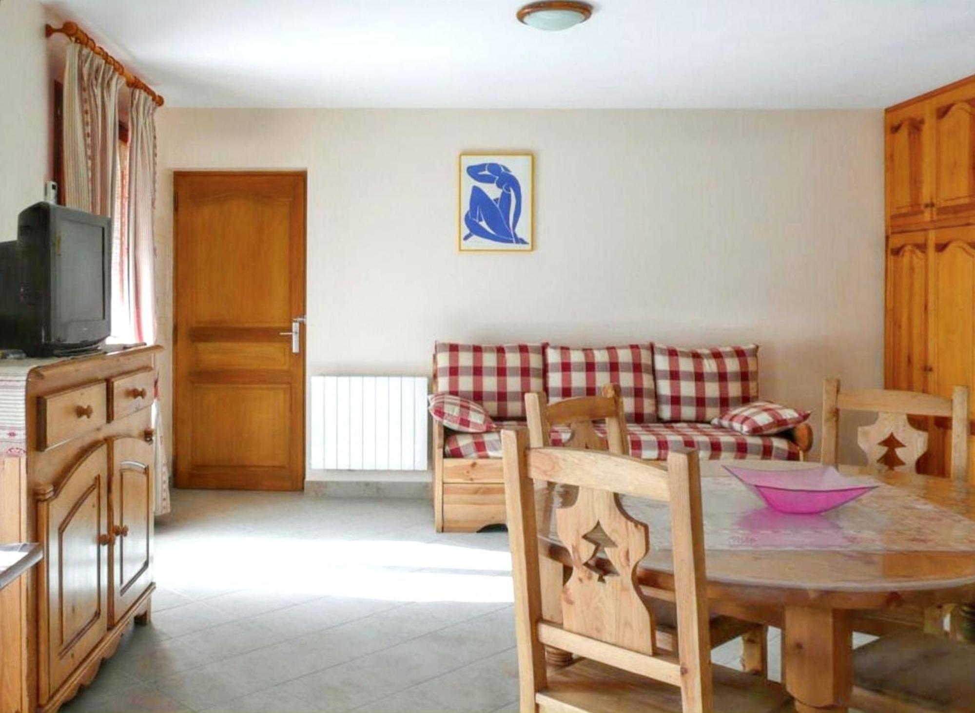 Appartement Paisible A Saint-Crepin Avec Vue Sur La Montagne Exterior foto